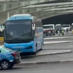 onibus-“desgovernado”-bate-em-taxi-e-causa-danos-em-esplanada-em-lisboa