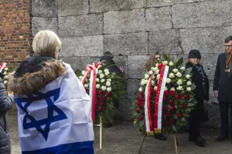 auschwitz-cala-politicos-para-celebrar-80-anos-de-sua-liberacao-dos-nazistas