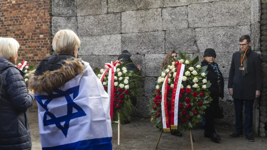 auschwitz-cala-politicos-para-celebrar-80-anos-de-sua-liberacao-dos-nazistas