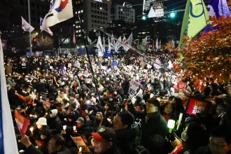 sul-coreanos-pedem-a-prisao-de-presidente-em-protestos