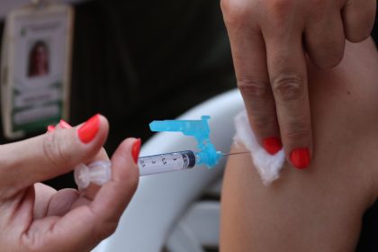 rio-vai-ampliar-faixa-etaria-para-vacinacao-da-dengue-para-16-anos