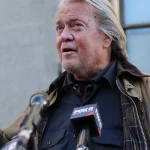 bannon-se-declara-culpado-de-fraude-em-campanha-para-construir-muro-na-fronteira