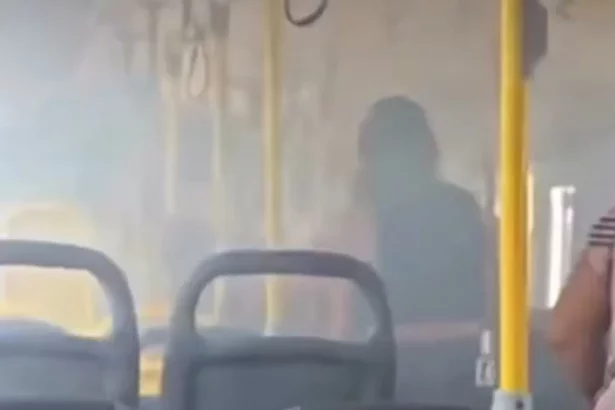 celular-explode-no-bolso-de-passageira-dentro-de-onibus-no-espirito-santo