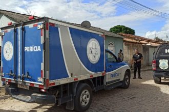 casal-e-morto-a-tiros-dentro-de-casa-em-teixeira-de-freitas 