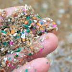 desigualdade-agrava-problema-dos-microplasticos-na-agua,-dizem-especialistas