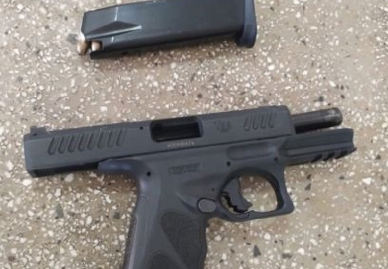 pistola-de-uso-restrito-e-apreendida-pela-pre-na-ba-290-em-teixeira-de-freitas