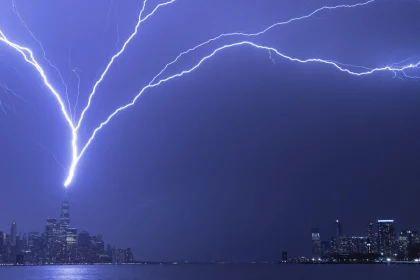 turista-argentino-de-18-anos-morre-apos-ser-atingido-por-raio-em-praia-do-rio-grande-do-sul