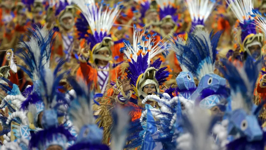 veja-os-horarios-de-desfile-e-os-temas-das-escolas-do-grupo-especial-de-sao-paulo