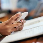 governo-regulamenta-lei-que-restringe-uso-de-celular-na-escola