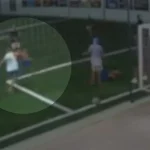 homem-invade-quadra-e-chuta-crianca-de-10-anos-no-interior-de-minas-gerais