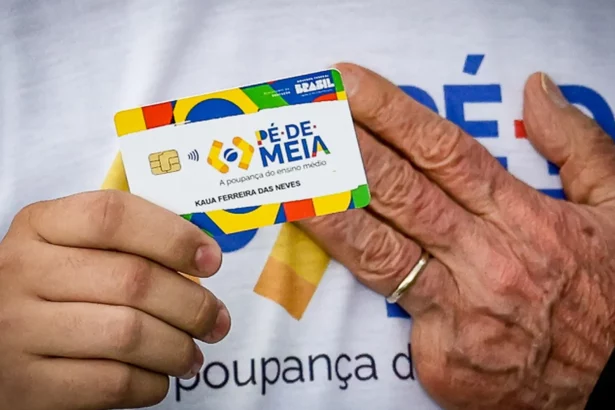 pe-de-meia-tem-segundo-dia-de-deposito-para-quem-concluiu-ensino-medio