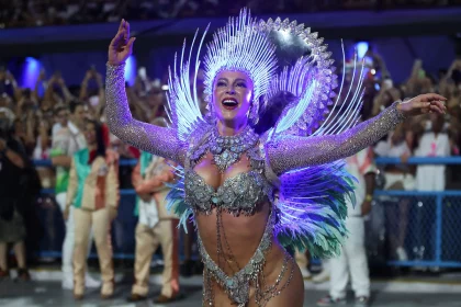 grande-rio-alega-nota-errada-e-reivindica-titulo-do-carnaval-do-rio,-empatada-com-a-beija-flor