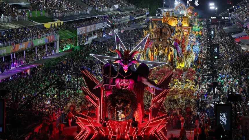 desfile-das-campeas-encerra-carnaval-do-rio-na-sapucai
