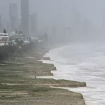 tempestade-alfred-deixa-quase-330.000-casas-sem-eletricidade-na-australia