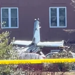 aviao-cai-em-estacionamento-de-lar-de-idosos-nos-eua;-veja-as-imagens