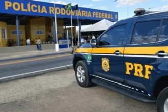 tiros:-assaltantes-abrem-fogo-e-roubam-veiculo-da-prefeitura-de-medeiros-neto