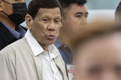 ex-presidente-filipino-rodrigo-duterte-e-preso-em-manila-por-ordem-do-tpi