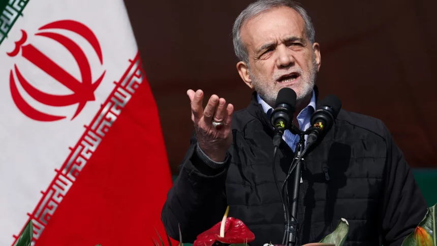 presidente-do-ira-diz-que-nao-negociara-com-os-eua-enquanto-estiver-sob-ameaca