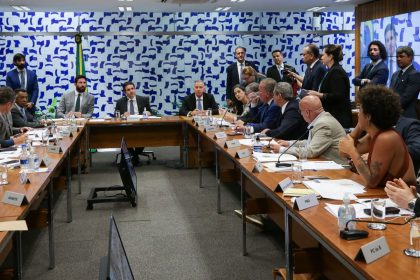 camara:-definicao-de-comissoes-permanentes-ficou-para-a-proxima-semana