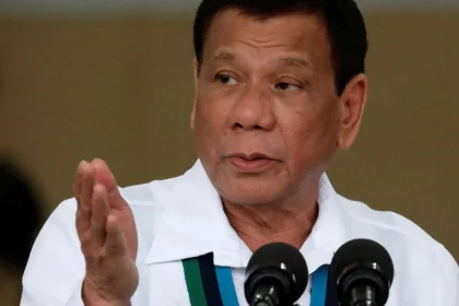 duterte-diz-ter-problema-de-saude-e-nao-colabora-com-tpi-em-primeira-audiencia