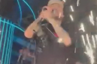 imagens-mostram-inicio-do-incendio-mortal-em-discoteca-na-macedonia