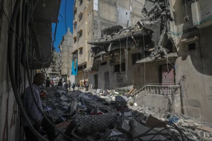 ataques-israelenses-em-gaza-deixam-mais-de-970-mortos-em-48-horas