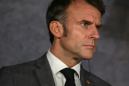 franca-cria-guia-de-sobrevivencia-para-cidadaos-reagirem-perante-ameaca