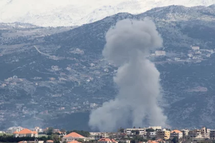 israel-ataca-alvos-do-hezbollah-no-sul-do-libano-em-resposta-a-foguetes