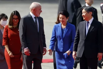 imperador-do-japao-recebe-lula-e-janja-com-jantar-e-‘por-favor’-para-entrada-no-palacio