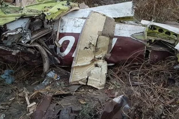 aviao-agricola-cai-em-fazenda-no-interior-de-sp