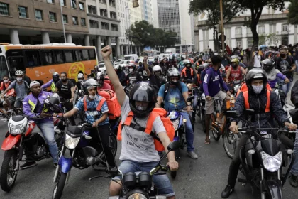 entregadores-de-aplicativos-anunciam-paralisacao-de-48-horas-no-brasil