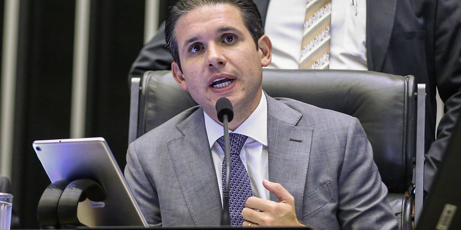 camara:-oposicao-obstrui-votacao-da-reciprocidade-e-prioriza-anistia