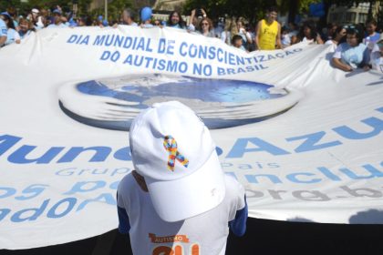 autismo:-entenda-os-impactos-do-diagnostico-tardio-em-adultos