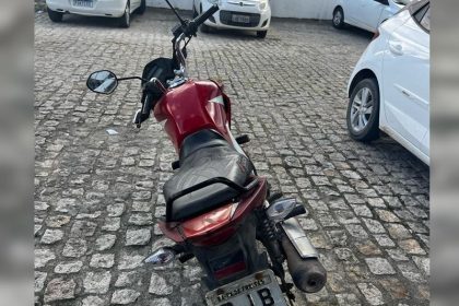 policia-militar-recupera-motocicleta-em-teixeira-de-freitas
