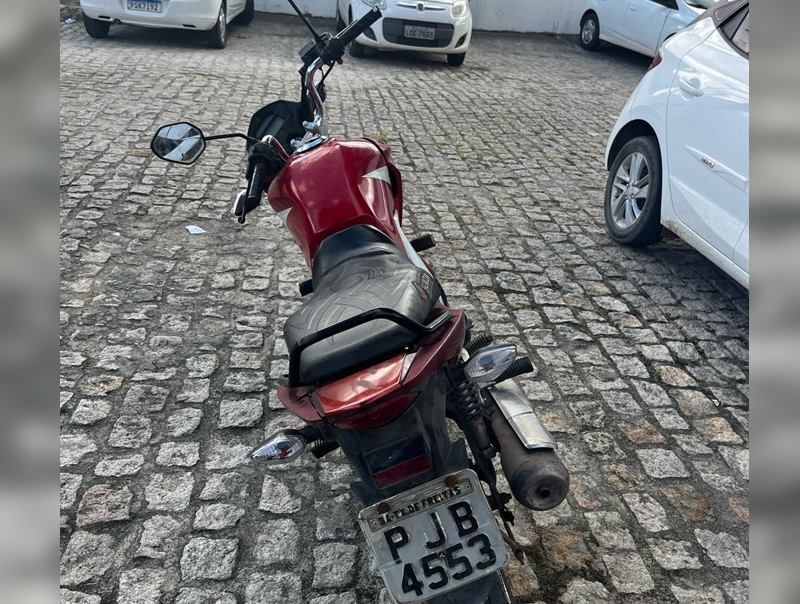 policia-militar-recupera-motocicleta-em-teixeira-de-freitas