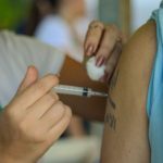 movimentos-negacionistas-sao-desafio-da-imunizacao,-diz-padilha