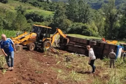 aluna-conta-“horrivel”-momento-de-acidente-com-autocarro-no-brasil