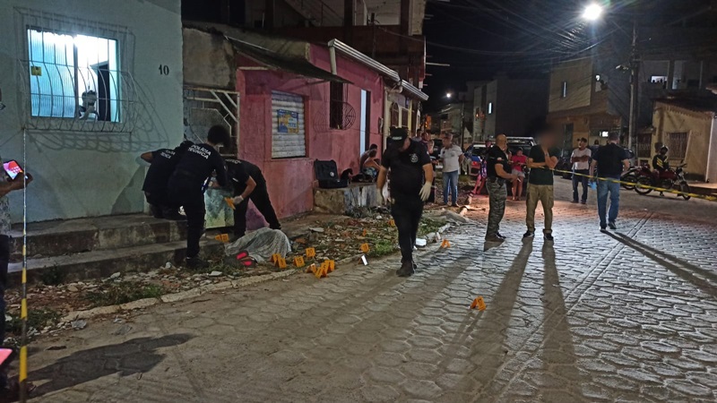 jovem-e-assassinado-a-tiros-no-centro-de-teixeira