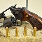 homem-e-preso-por-porte-ilegal-de-arma-de-fogo-em-itamaraju