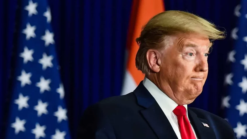 juiz-dos-eua-derruba-veto-imposto-pelo-governo-trump-a-associated-press