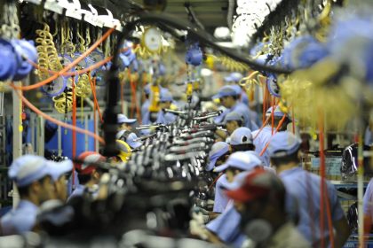 com-alta-de-14%-no-trimestre,-producao-de-motos-e-a-melhor-em-13-anos