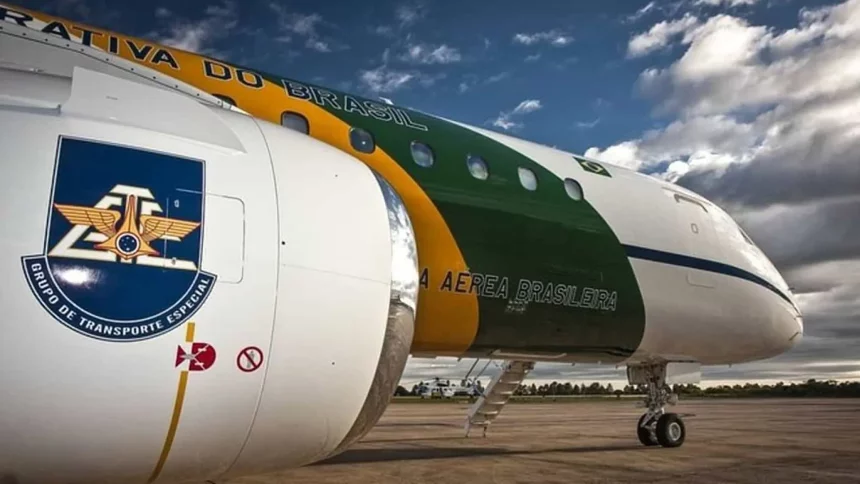 aviao-com-96-brasileiros-deportados-dos-eua-chega-ao-brasil