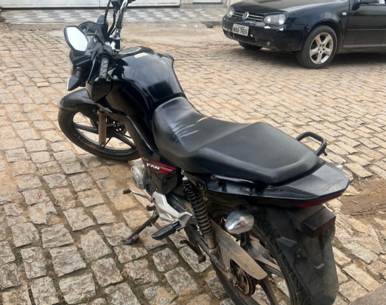 pm-recupera-motocicleta-com-restricao-de-furto/roubo-em-itanhem