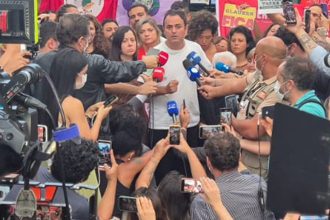 glauber-braga-encerra-greve-de-fome