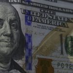 dolar-cai-para-r$-5,80-apos-trump-falar-em-acordo-com-a-china