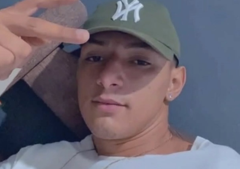 morador-de-medeiros-neto-e-morto-a-tiros-na-praia
