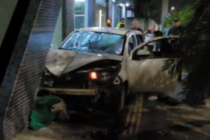 teixeira:-carro-desgovernado-invade-calcada-e-mata-2-pessoas-na-getulio-vargas