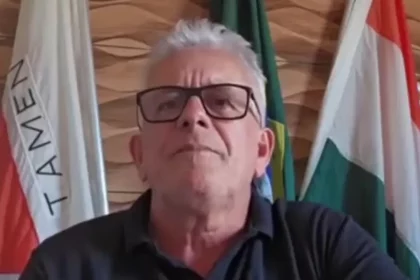 vereador-que-invadiu-sala-restrita-de-unidade-de-saude-em-minas-gerais-e-cassado