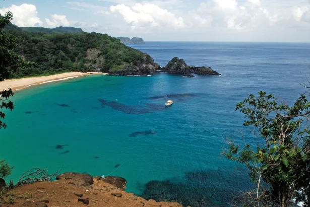 quais-sao-as-duas-praias-brasileiras-que-figuram-entre-as-50-melhores-do-mundo?