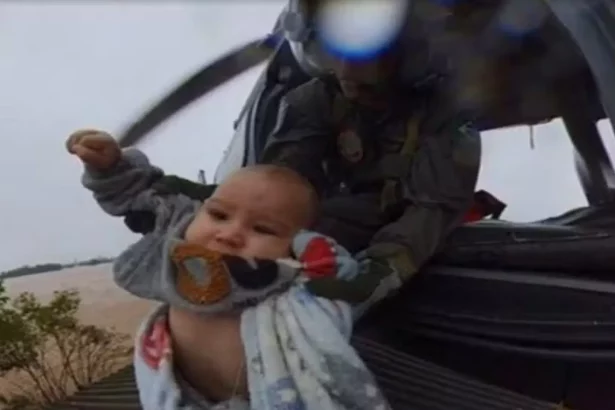 bebe-resgatado-por-helicoptero-morre-um-ano-apos-enchente-no-rs